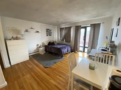 $1,995 | 1027 Commonwealth Avenue, Unit 34, Boston, MA 02215