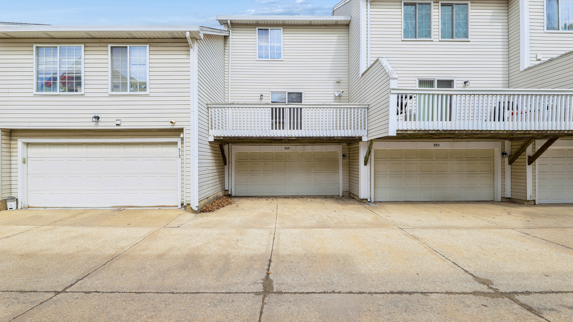 309 Emerald Court Bolingbrook, IL 60440 - Photo 16 of 17