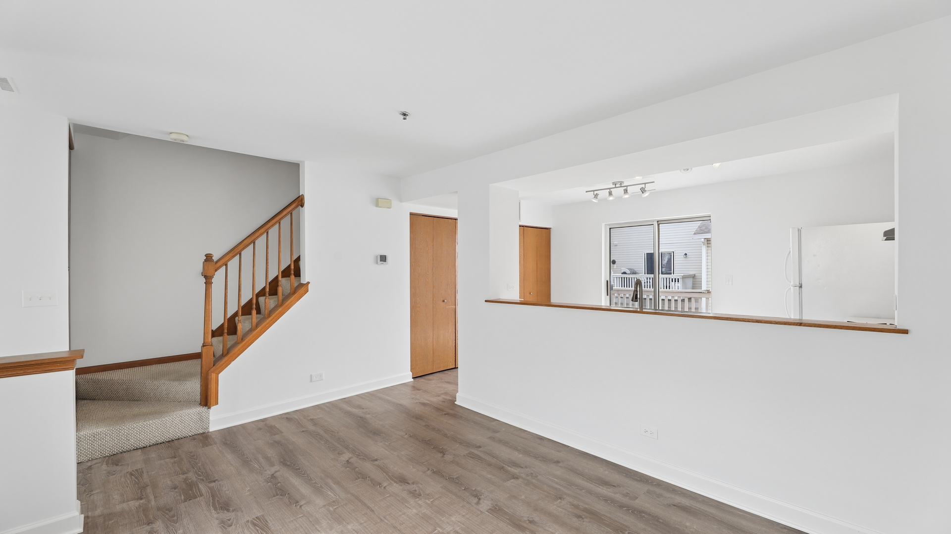 309 Emerald Court Bolingbrook, IL 60440 - Photo 3 of 17