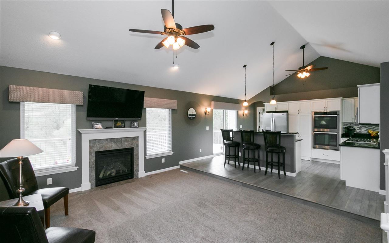 1432 Walter Mapp Drive Riverside, IA 52327 - Photo 2 of 31 Gallery Image 2
