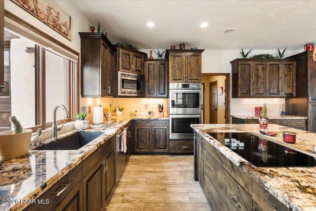 5175 West Almosta Ranch Road Prescott, AZ 86305 - Photo 18 of 72 18-Kitchen