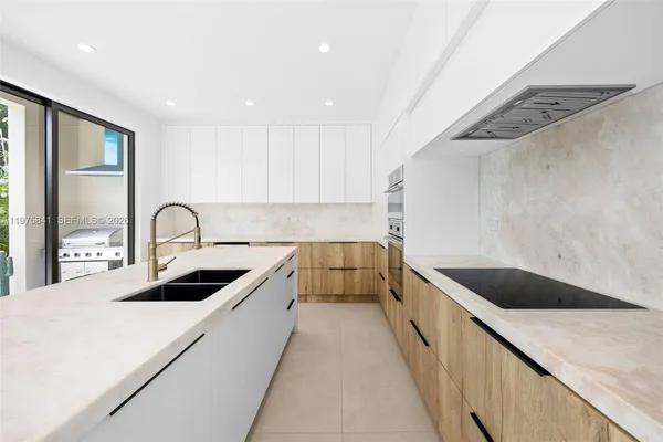 $16,000 | 66 Northwest 50th Street, Miami, FL 33127