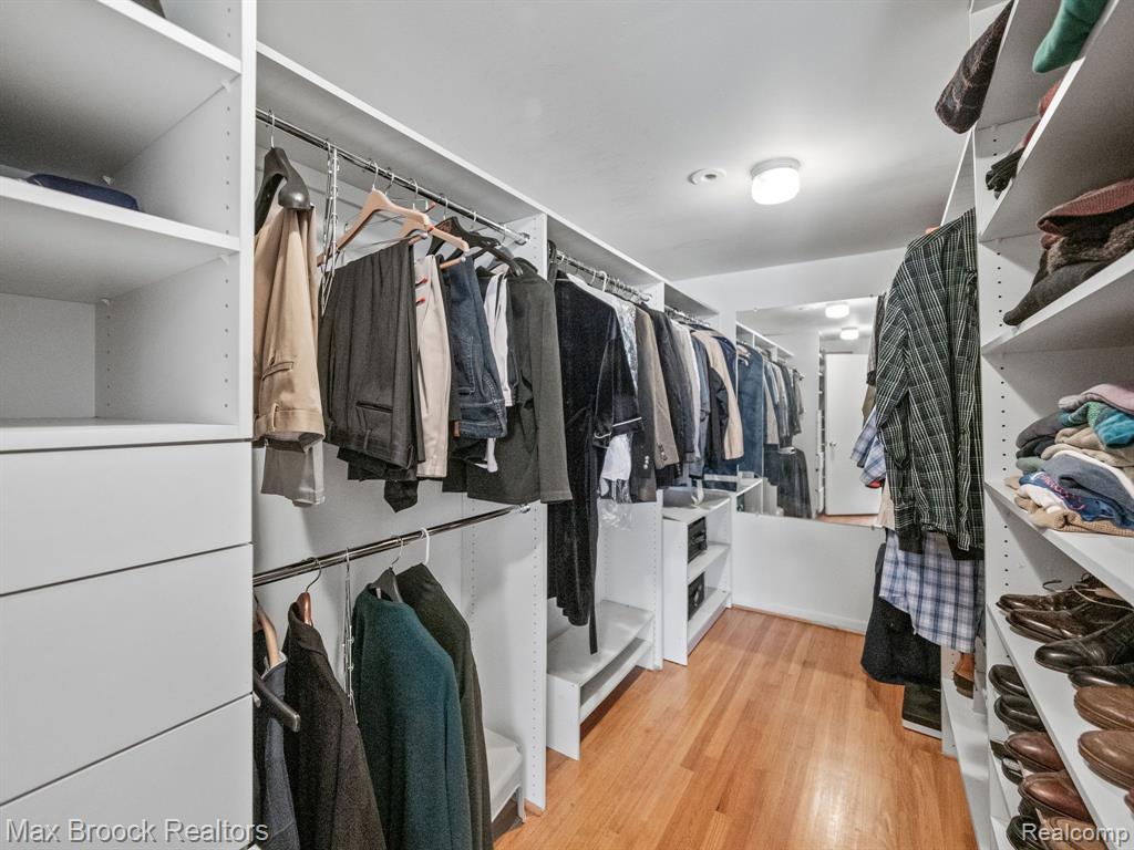 4282 Stoneleigh Road Bloomfield Hills, MI 48302 - Photo 30 of 50