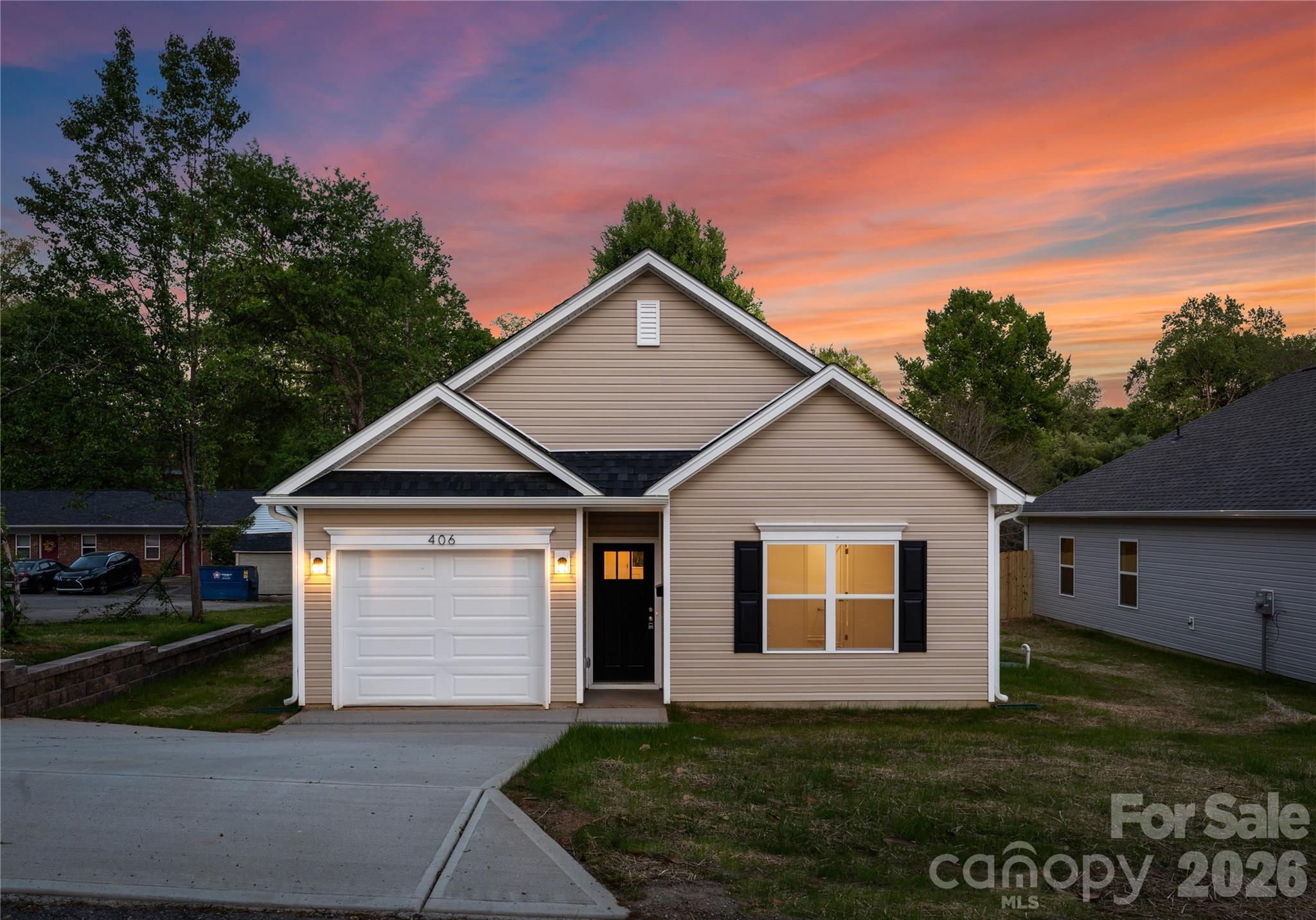 5541 Manning Road Charlotte, NC 28269 - Photo 1 of 16 Gallery Image 1