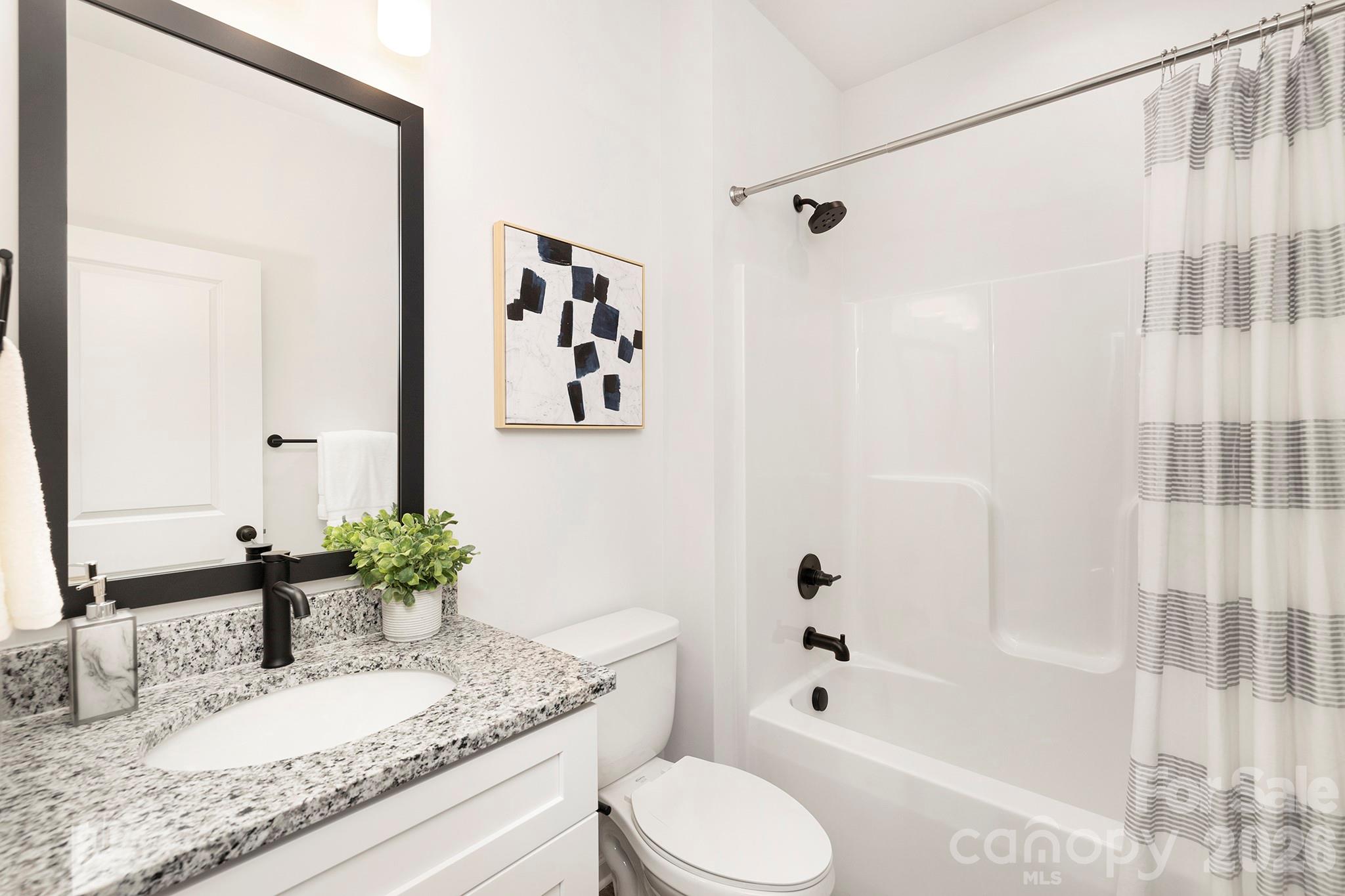 5541 Manning Road Charlotte, NC 28269 - Photo 14 of 16 Gallery Image 14