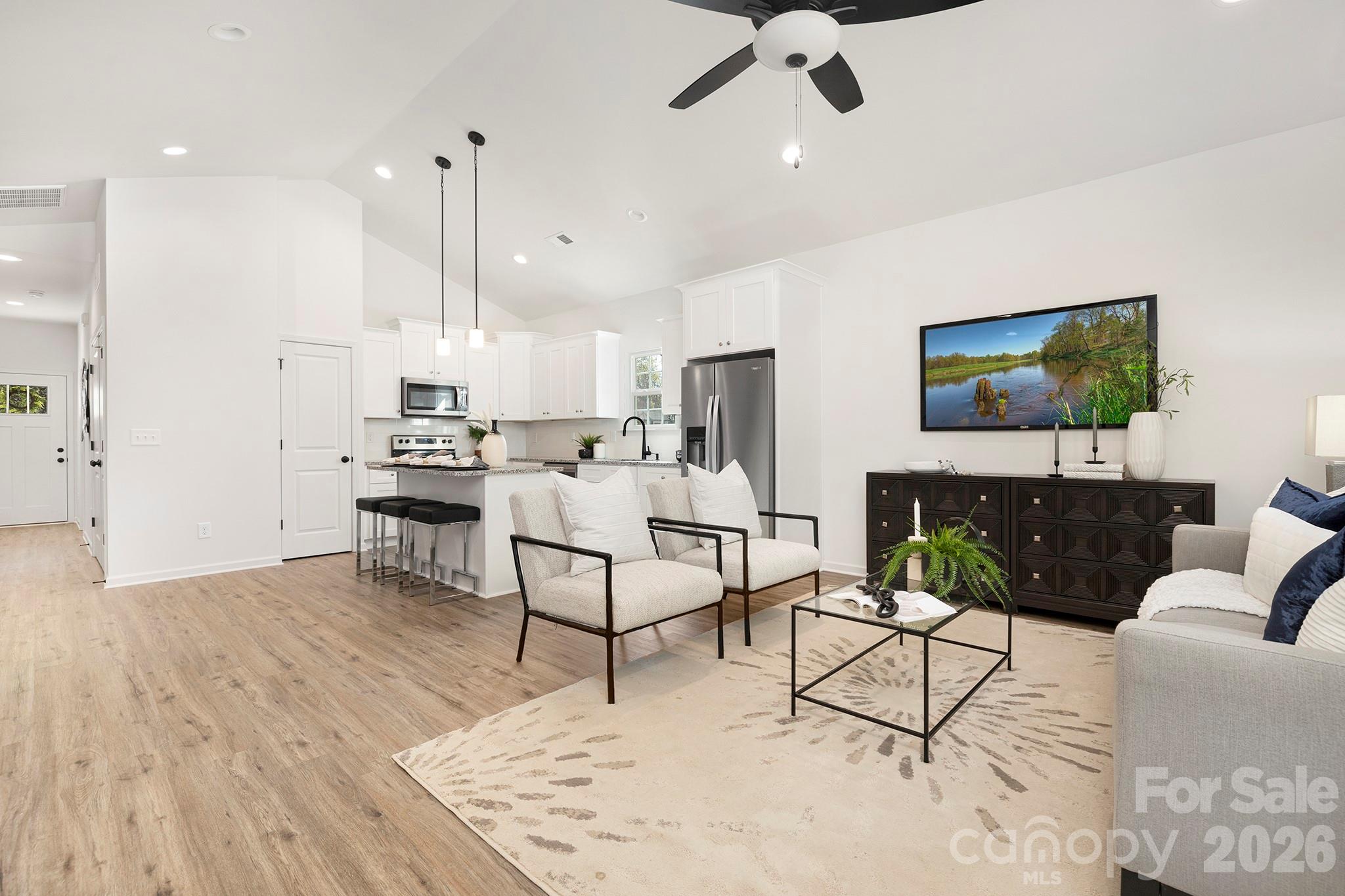 5541 Manning Road Charlotte, NC 28269 - Photo 3 of 16 Gallery Image 3