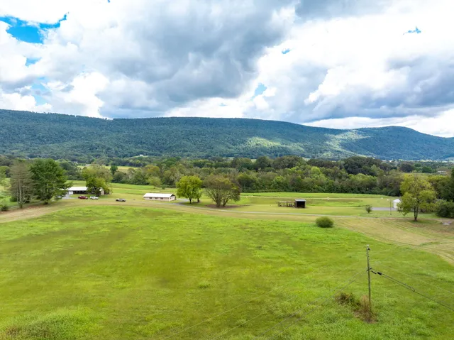 $2,100,000 | 870 Ridge Road, Dunlap, TN 37327