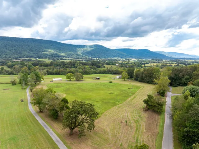 $2,100,000 | 870 Ridge Road, Dunlap, TN 37327