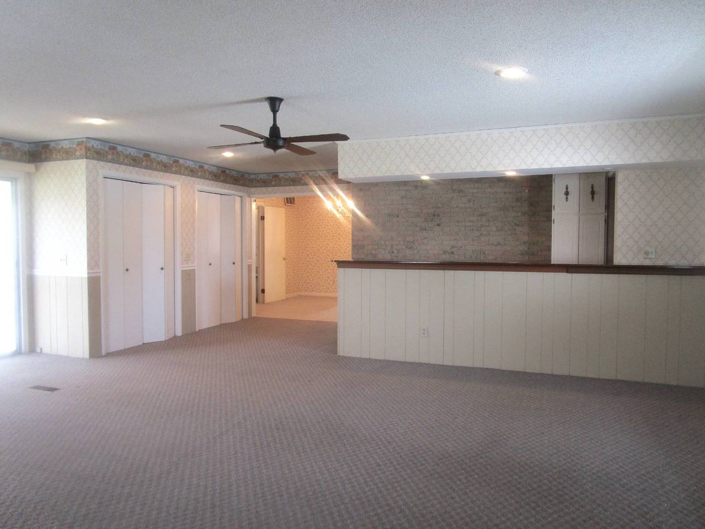 306 College Boulevard Carmi, IL 62821 - Photo 12 of 23 a view of an empty room
