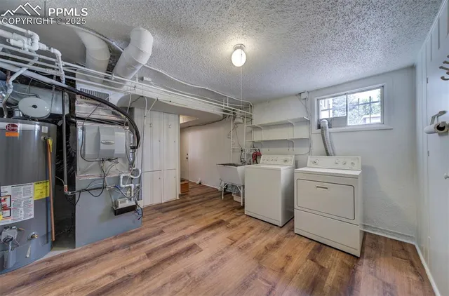 a view of a storage & utility room