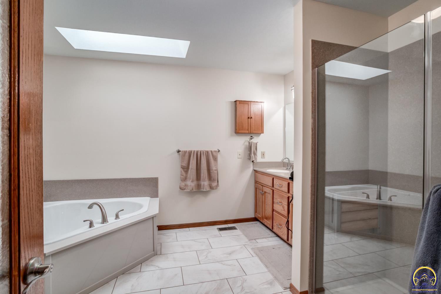 2915 Oak Hill Road Vassar, KS 66543 - Photo 19 of 46