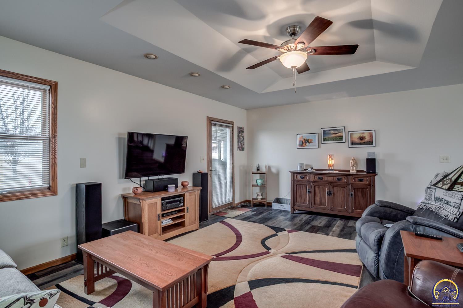 2915 Oak Hill Road Vassar, KS 66543 - Photo 6 of 46