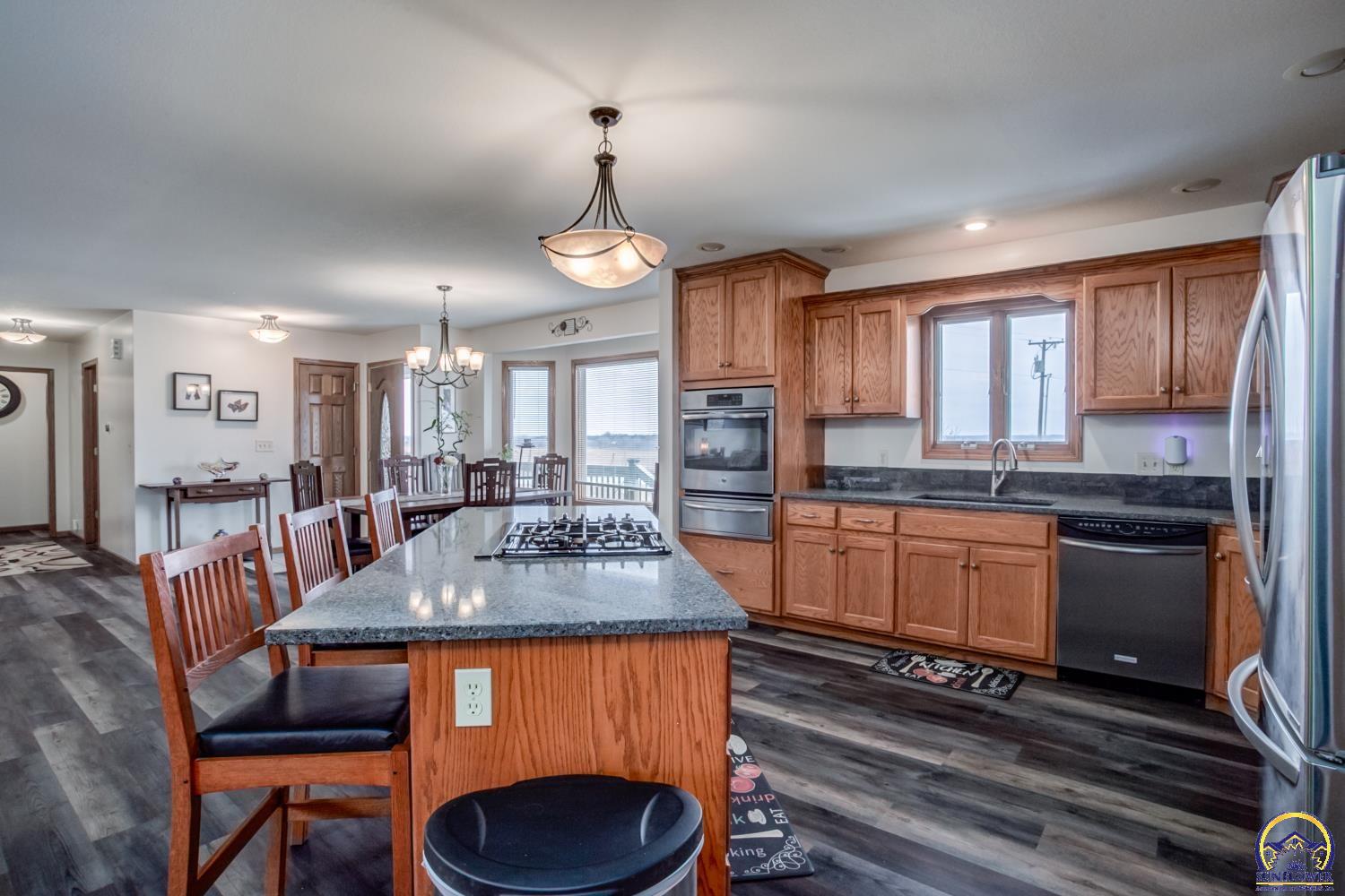 2915 Oak Hill Road Vassar, KS 66543 - Photo 7 of 46