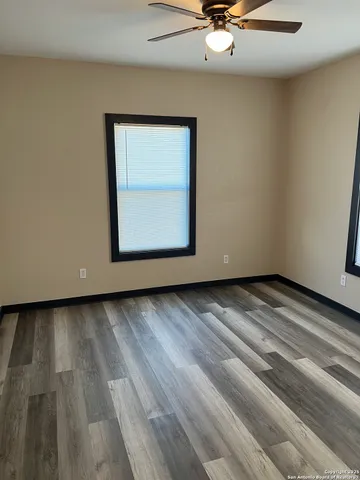 $1,200 | 405 West Sabinal Street, Unit A, Uvalde, TX 78801