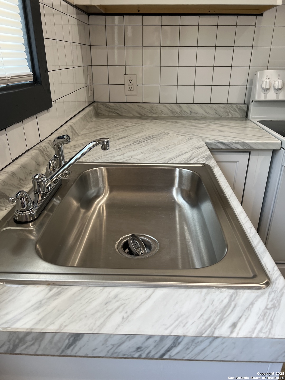 405 West Sabinal Street, Unit A Uvalde, TX 78801 - Photo 21 of 21