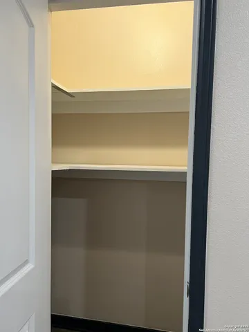 $1,200 | 405 West Sabinal Street, Unit A, Uvalde, TX 78801