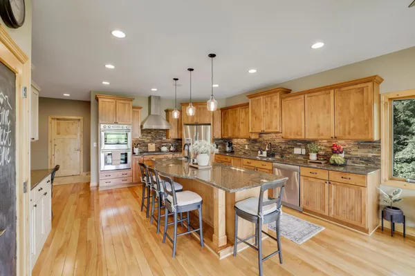 $1,100,000 | W10664 566th Avenue, Prescott, WI 54021