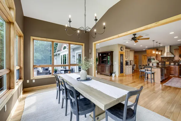 $1,100,000 | W10664 566th Avenue, Prescott, WI 54021