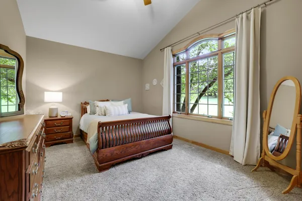 $1,100,000 | W10664 566th Avenue, Prescott, WI 54021