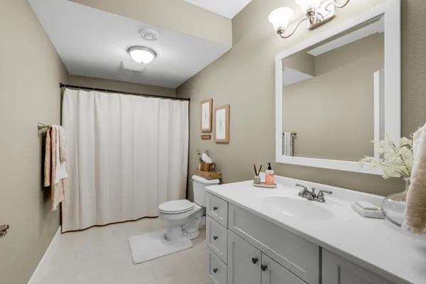 $1,100,000 | W10664 566th Avenue, Prescott, WI 54021