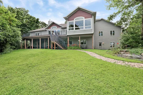$1,100,000 | W10664 566th Avenue, Prescott, WI 54021