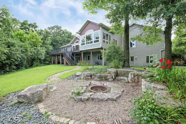 $1,100,000 | W10664 566th Avenue, Prescott, WI 54021