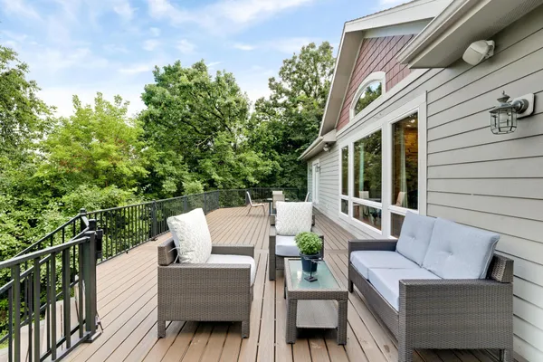 $1,100,000 | W10664 566th Avenue, Prescott, WI 54021