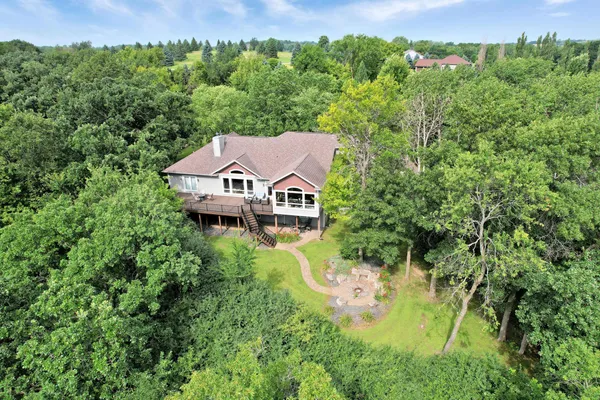 $1,100,000 | W10664 566th Avenue, Prescott, WI 54021