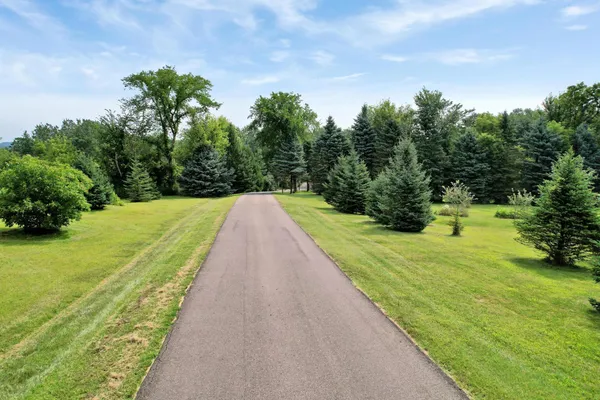 $1,100,000 | W10664 566th Avenue, Prescott, WI 54021