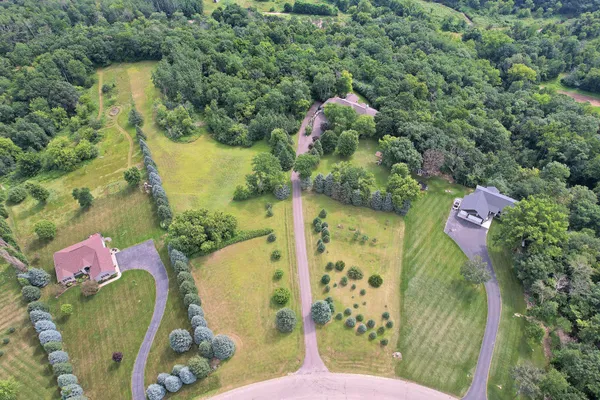 $1,100,000 | W10664 566th Avenue, Prescott, WI 54021