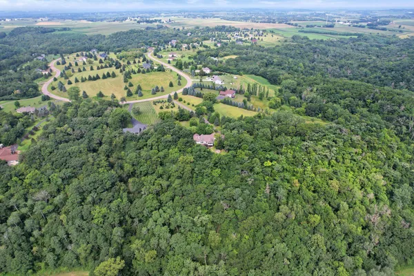 $1,100,000 | W10664 566th Avenue, Prescott, WI 54021