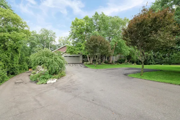 $1,100,000 | W10664 566th Avenue, Prescott, WI 54021