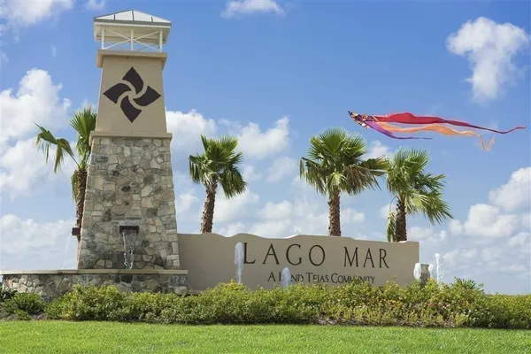 $2,695 | 13114 Leisure Cove Drive, La Marque, TX 77568
