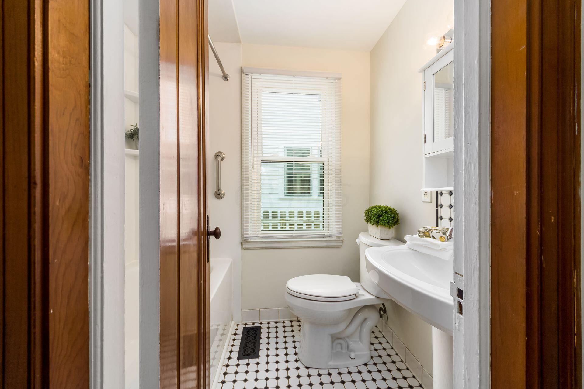 516 East Tulane Road Columbus, OH 43202 - Photo 12 of 29 Gallery Image 12