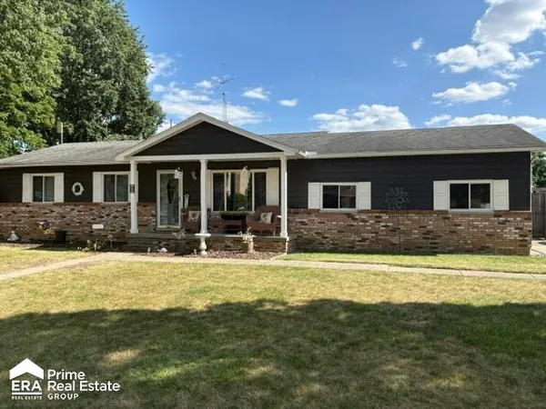 $219,900 | 5521 Meadowcrest Drive, Flint, MI 48532