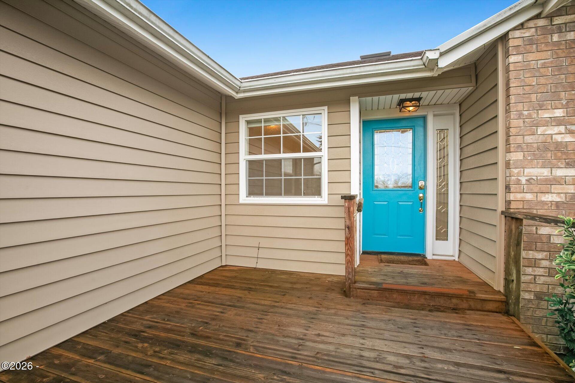 230 Southwest Cedar Street Waldport, OR 97394 - Photo 5 of 50