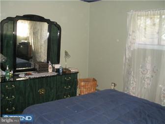 46 Gingerbush Road Levittown, PA 19057 - Photo 11 of 12 Bedroom - Main