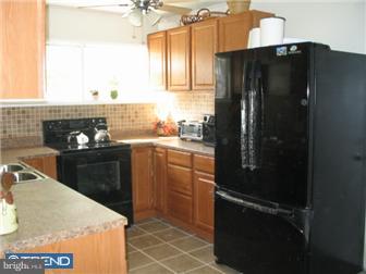 46 Gingerbush Road Levittown, PA 19057 - Photo 6 of 12 Kitchen