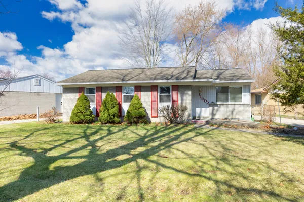 $204,900 | 11002 Buchanan Street, Belleville, MI 48111