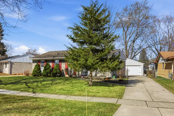 $204,900 | 11002 Buchanan Street, Belleville, MI 48111