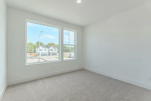 $2,700 | 7707 Inwood Grv Lane, Houston, TX 77088