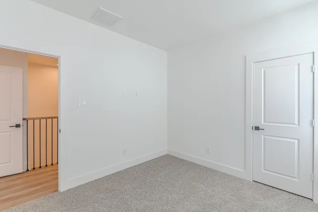 $2,700 | 7707 Inwood Grv Lane, Houston, TX 77088