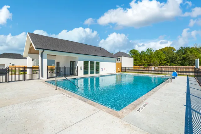 $2,700 | 7707 Inwood Grv Lane, Houston, TX 77088