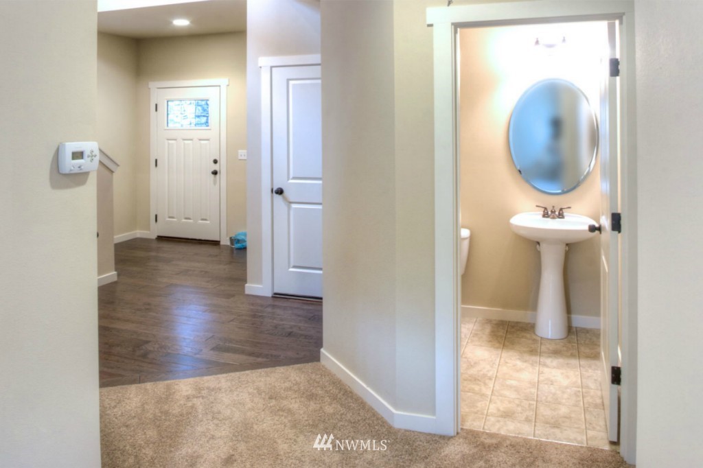 3710 200th Place Southeast Bothell, WA 98012 - Photo 3 of 14 Gallery Image 3
