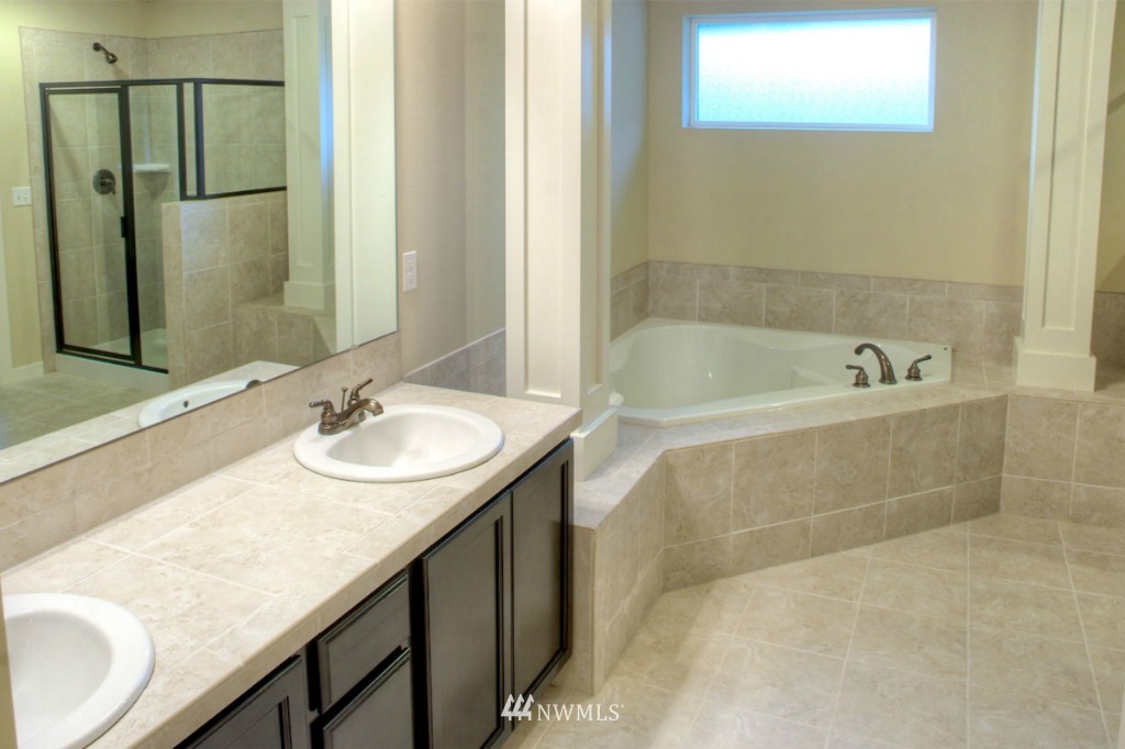 3710 200th Place Southeast Bothell, WA 98012 - Photo 10 of 14 Gallery Image 10