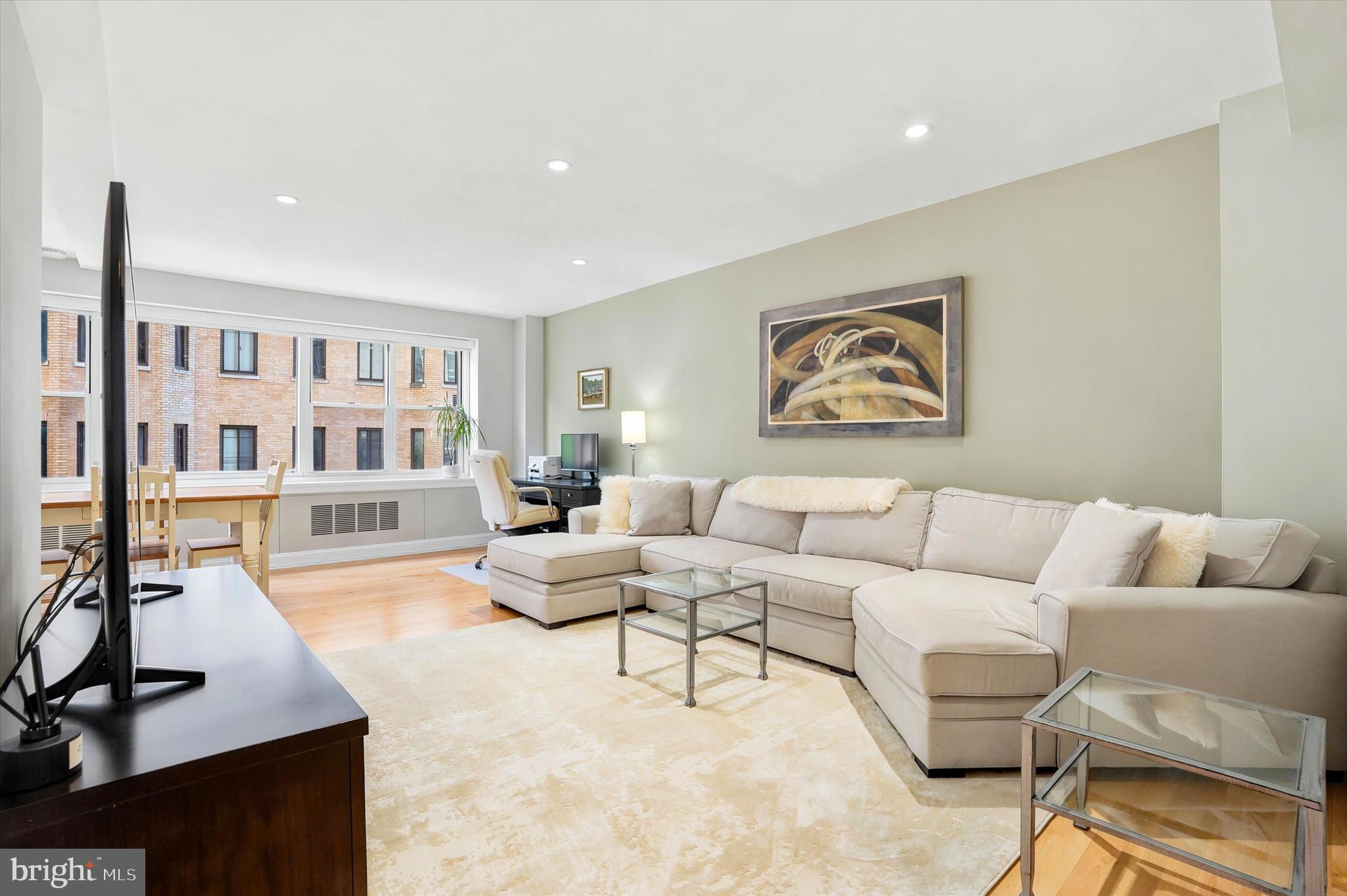 220 West Rittenhouse Square, Unit 5D Philadelphia, PA 19103 - Photo 2 of 28