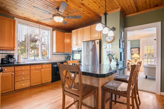 $3,500,000 | 48525 Eight Mile Road, Northville, MI 48167