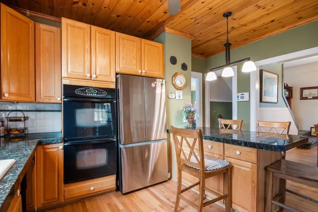 $3,500,000 | 48525 Eight Mile Road, Northville, MI 48167