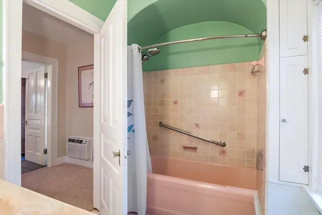 $3,500,000 | 48525 Eight Mile Road, Northville, MI 48167