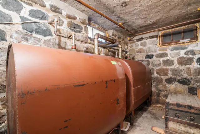 $3,500,000 | 48525 Eight Mile Road, Northville, MI 48167